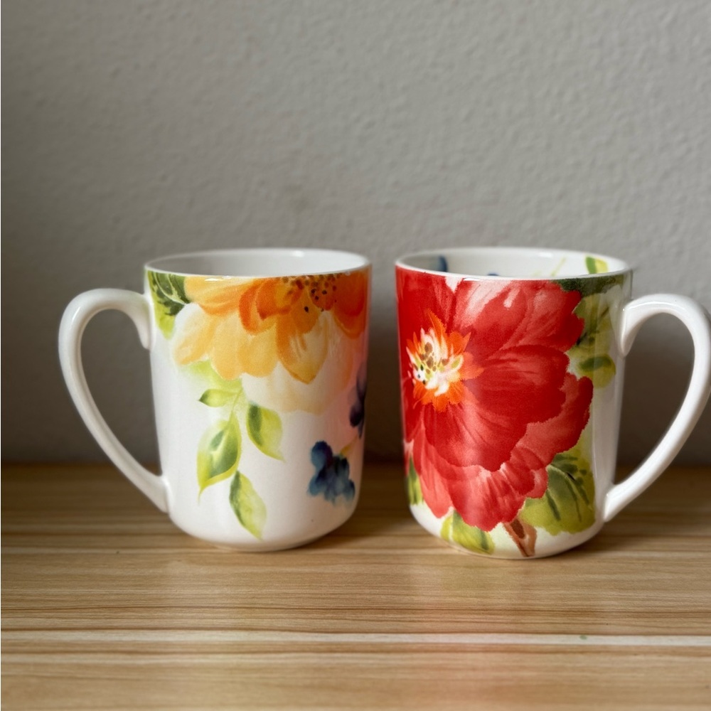 The Pier 1 Set of 2 Amelia Mugs